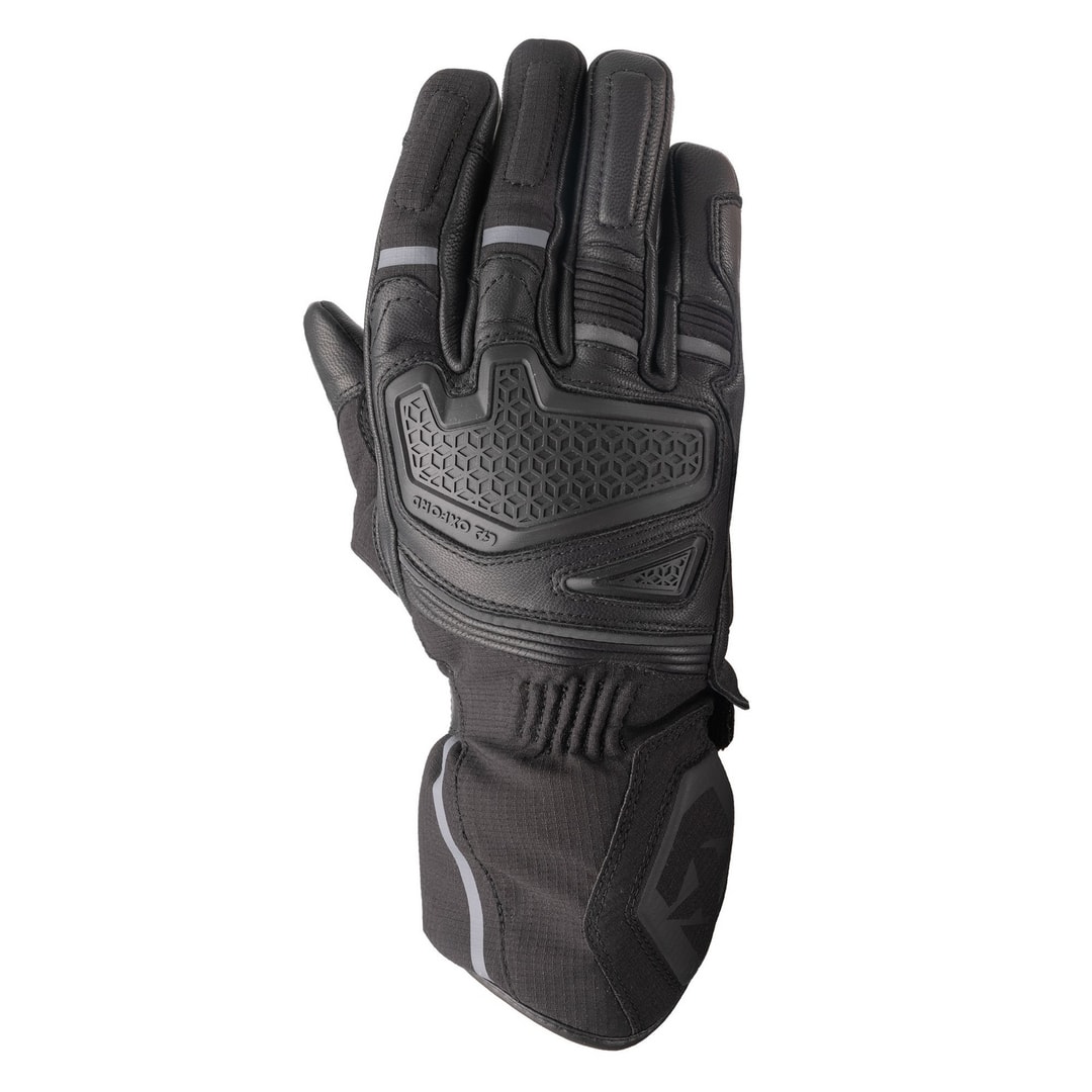 Vancouver: Black gloves